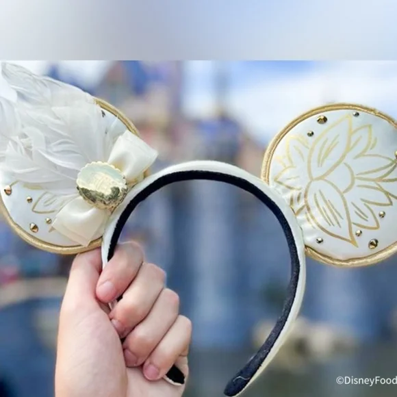 Disney | Accessories | Disney Tiana White And Gold Minnie  display picture 1
